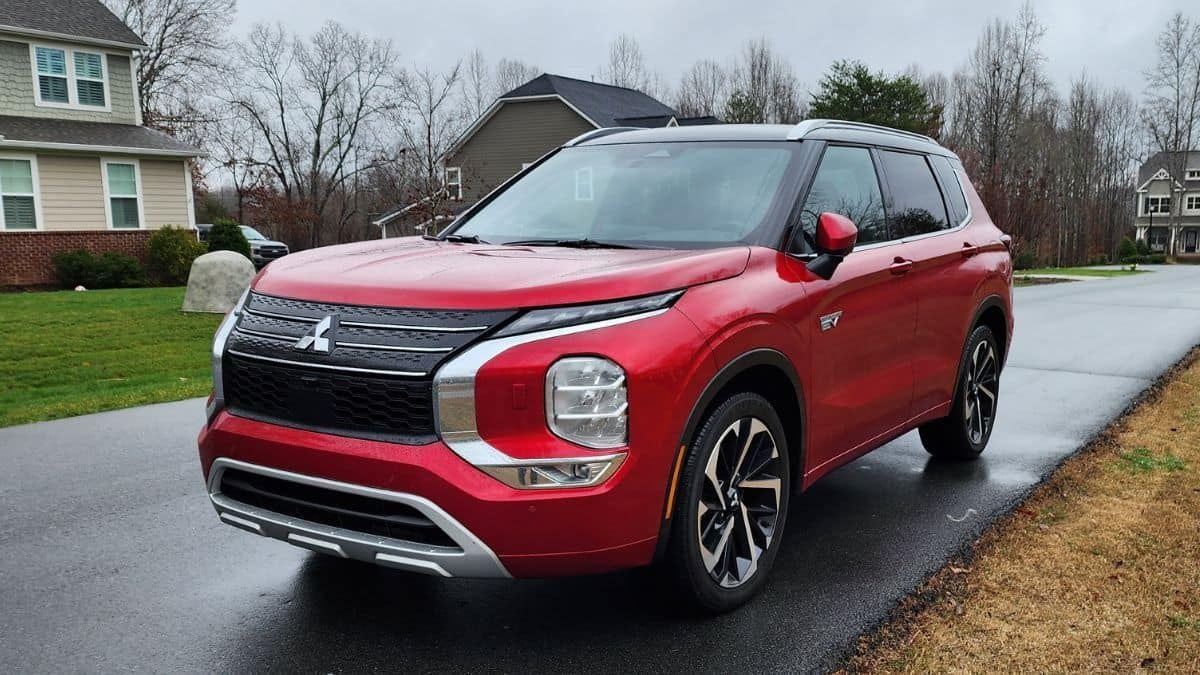 My Week With The 2024 Mitsubishi Outlander PHEV A Comfortable Eco